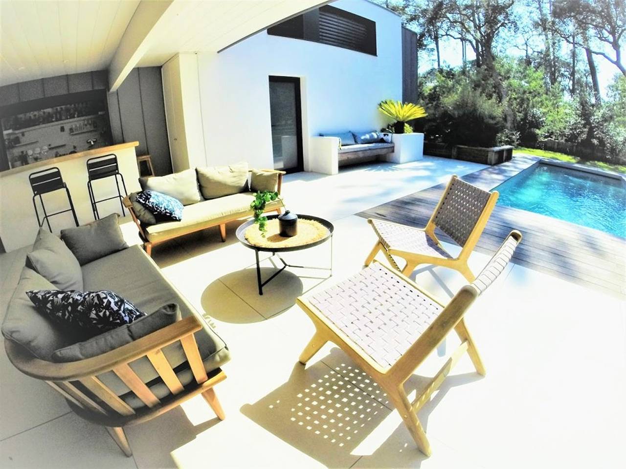 Villa d'Architecte avec Piscine Chauffée, Terrasse et Services Hôteliers à Soorts-Hossegor in Lac d'Hossegor, Hossegor