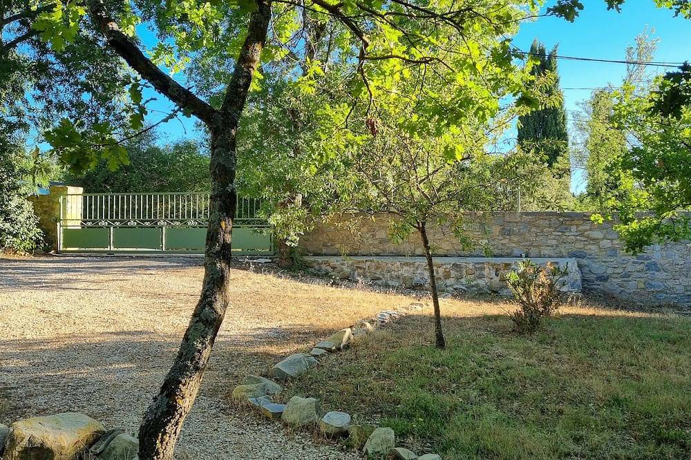 Ancienne bergerie proche d'Uzès et de Lussan, au cœur de la Provence Gardoise. in Lussan, Région de Nîmes