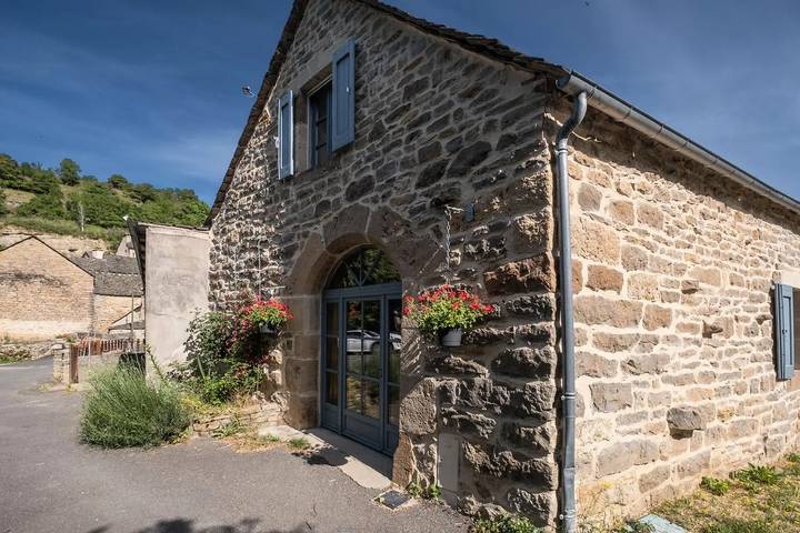 Gîte pour 4 personnes, avec Piscine
