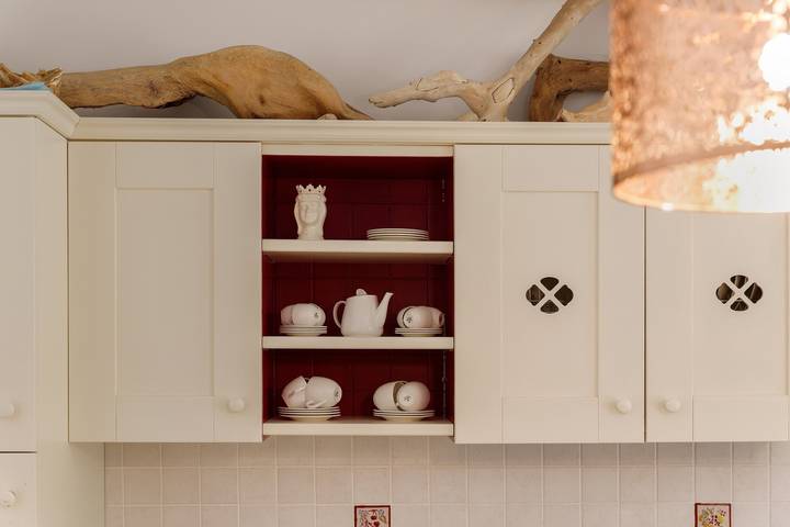Apartamento entero, Apartamento 'Athena In Villa' con piscina compartida, Wi-Fi y aire acondicionado in Marina di Ragusa, Ragusa (Sicilia)