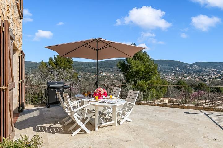 Location de vacances pour 10 personnes, avec piscine, adapté aux familles à Draguignan - 3