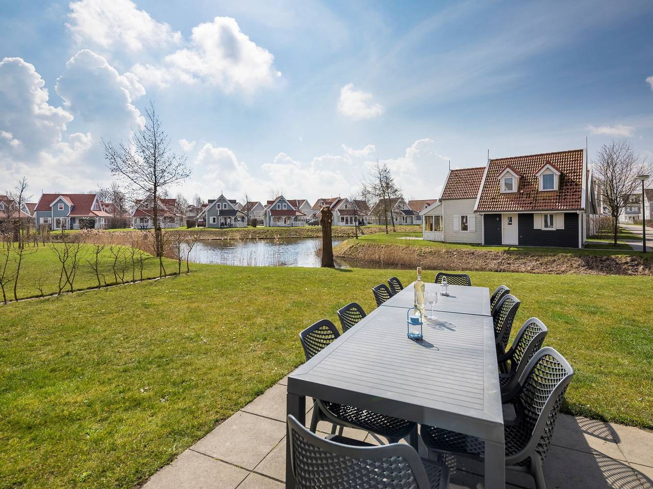Villa für 10 Personen mit Pool in Aquadelta, Bruinisse