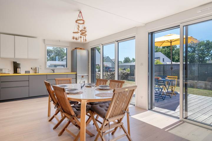 Location de vacances pour 6 personnes, avec terrasse et jardin dans Penvins - 3