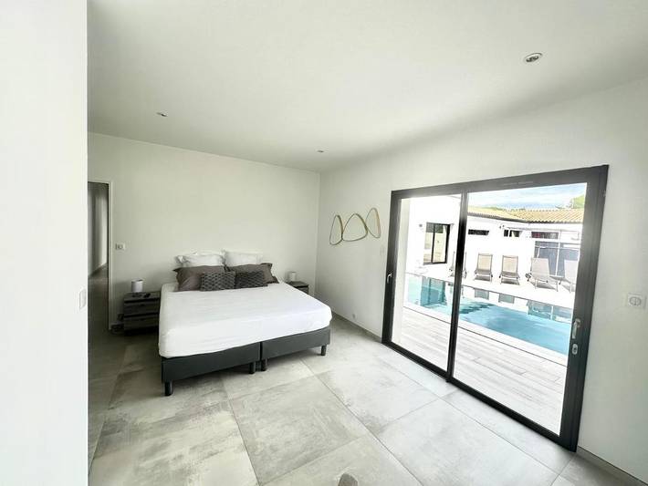 Location de vacances pour 8 personnes, avec piscine ainsi que jacuzzi et jardin, animaux acceptés à Thairé - 2