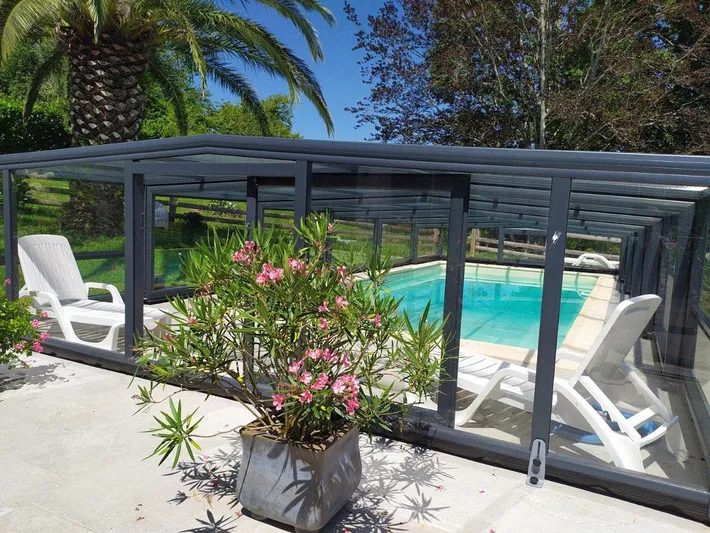Holiday apartment for 4 people, with view and garden as well as pool, with pets - 1