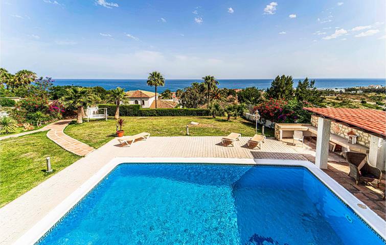 Ferienhaus für 8 Personen, mit Terrasse und Pool, mit Haustier in Estepona - 2