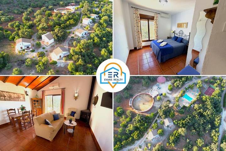 Maison de vacances pour 6 personnes, avec vue ainsi que terrasse et piscine - 1