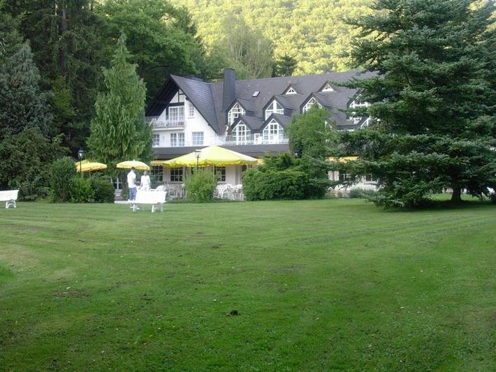 Hotel für 2 Personen, mit Terrasse und Garten sowie Ausblick in Ettringen - 2