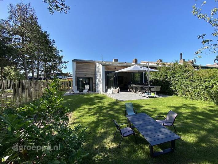 Ferienhaus für 6 Personen, mit Balkon/Terrasse und Terrasse sowie Garten und Sauna in Nieuwvliet