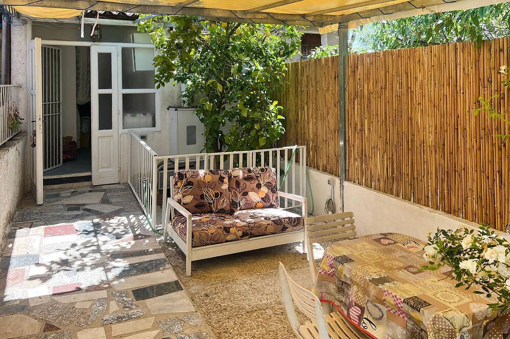 Ganze Wohnung, Wunderschöne 2-Zimmer-Wohnung in Scario in San Giovanni a Piro, Cilento