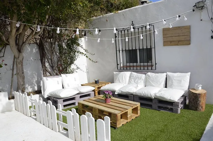 Cottage for 5 people, with garden and hot tub, with pets - 1