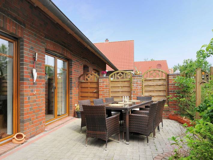 Ferienhaus für 7 Personen, mit Terrasse und Garten, kinderfreundlich in Bensersiel - 2