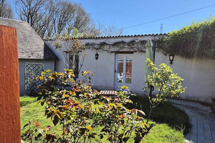 Cottage-Hütte-Eigenes Badezimmer-Blick auf die Landschaft in Rivarennes, Loire-Tal