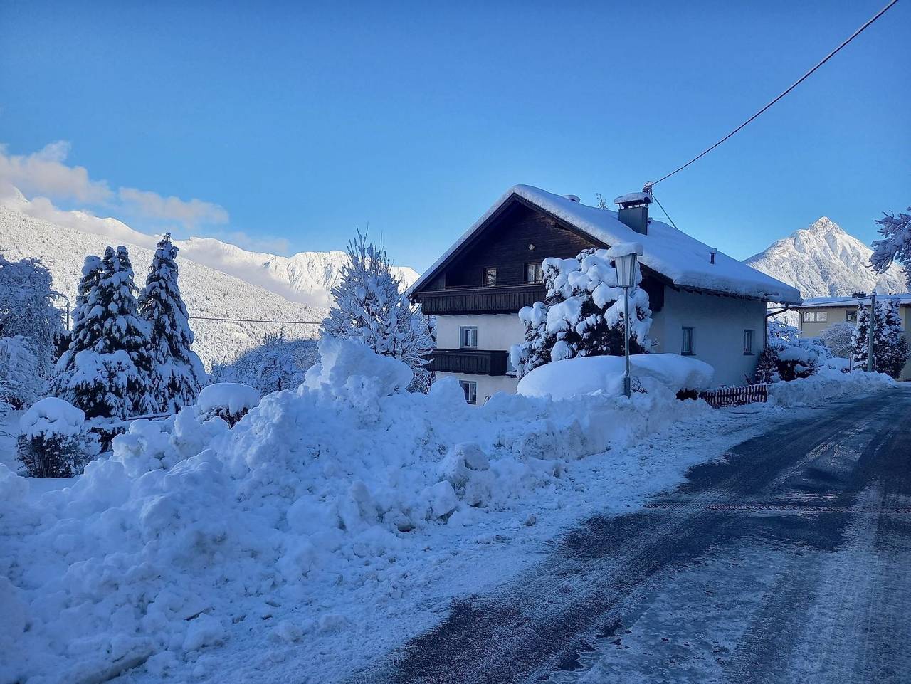 Ferienhaus in Tirol auf 1000 m Seehöhe mit Garten & Grill - Haus Alfred Grall in Kaunergrat, Imsterberg