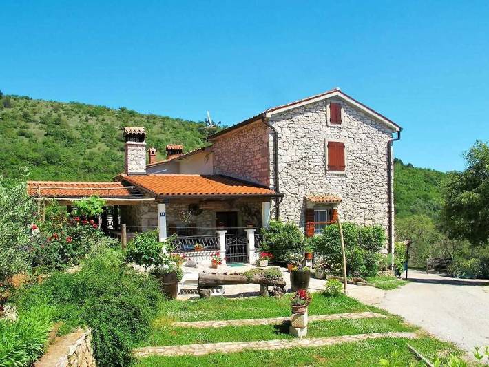 Ferienhaus für 4 Personen, mit Balkon/Terrasse und Meerblick sowie Terrasse und Garten in Rabac