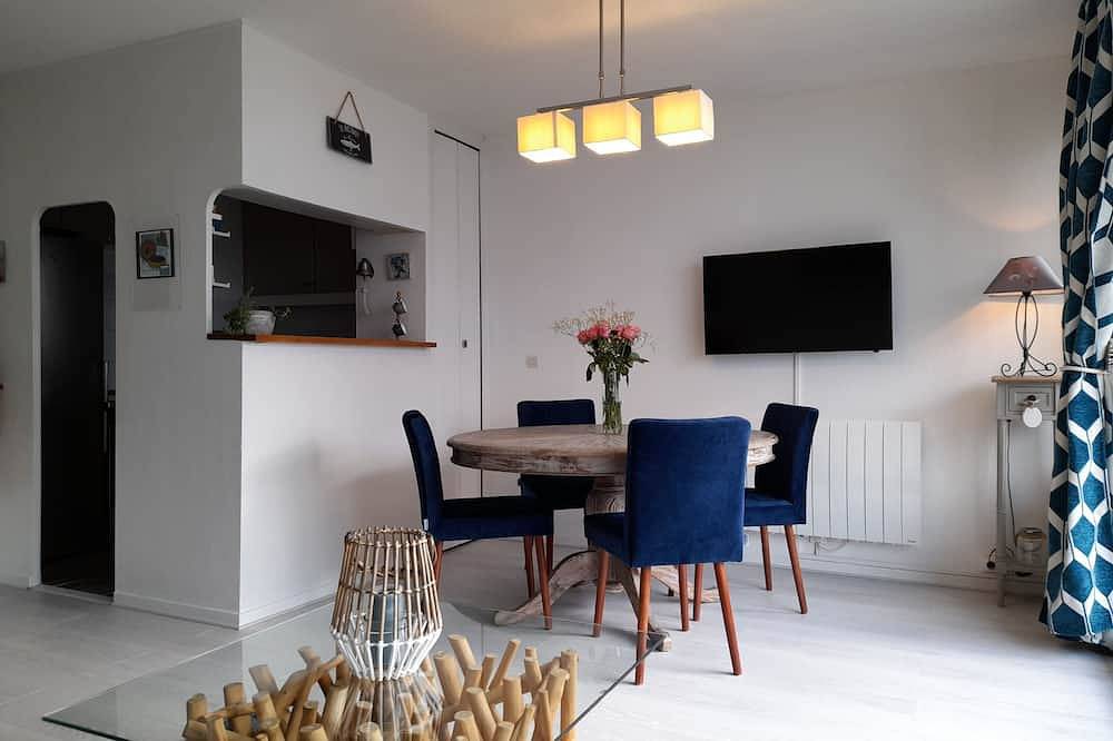 Apartamento entero, Marina Deauville Triplex de 2 a 4 pers. Vista al mar y estanque. Wifi, Tv Hd in Deauville, Region de Lisieux