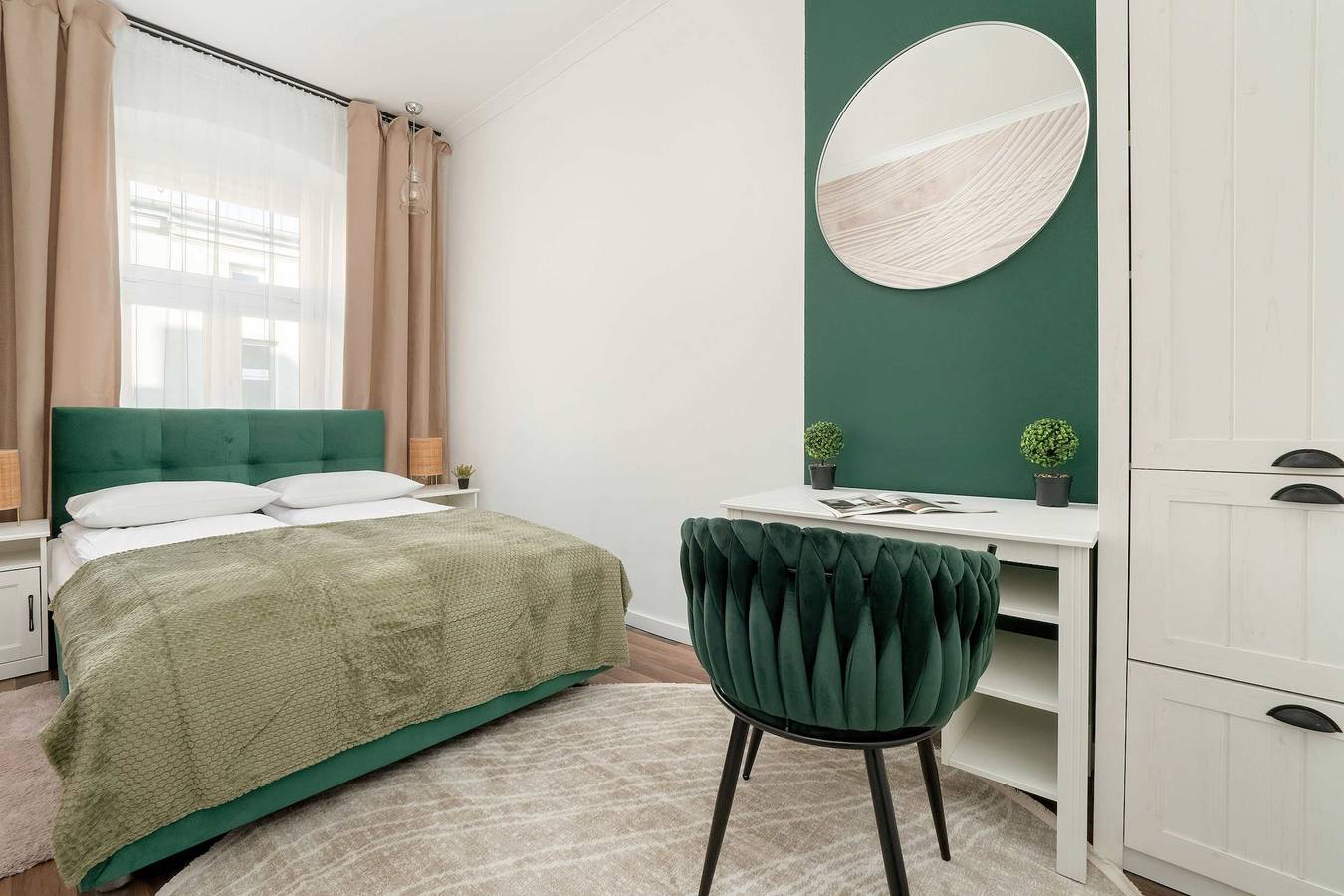 Ganze Wohnung, Ferienwohnung für 6 Personen mit Balkon/Terrasse in Łódź, Region Lodz