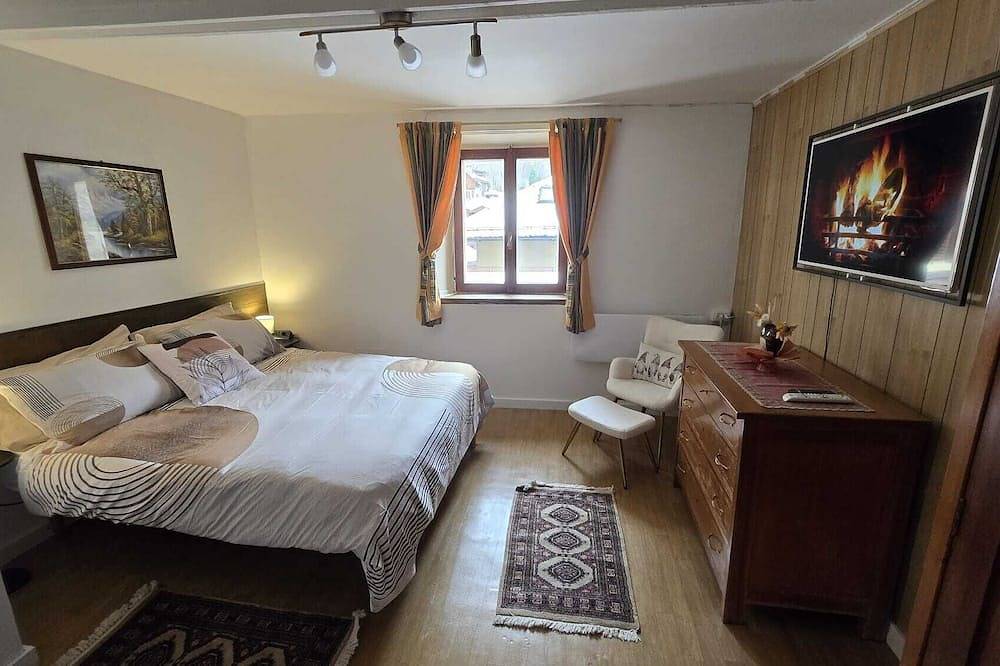 Ganze Wohnung, Maison Cavalese - Polar Express - Intimacy in the center of town in Cavalese, Fleimstaler Alpen