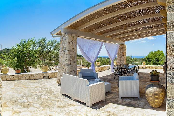 Villa for 5 people, with garden and balcony - 1