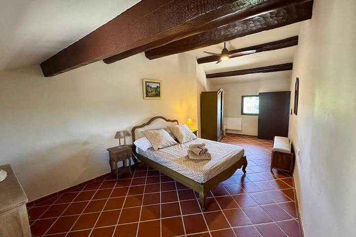 Location de vacances pour 5 personnes, avec terrasse dans Office De Tourisme De Venasque - 4