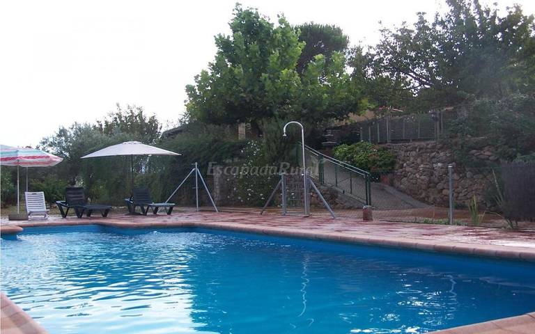 Casa rural para 5 personas, con piscina además de vistas y jardín en Navaconcejo - 4