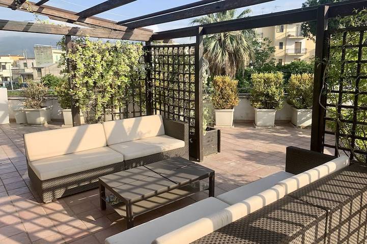 Villa for 4 people, with Hot tub and Terrace as well as Garden in Pompei