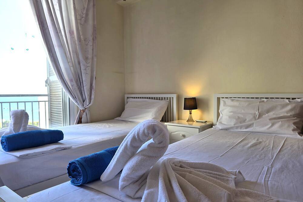 C2 Sunrise Villa in Coral Bay in Paphos, South Cyprus