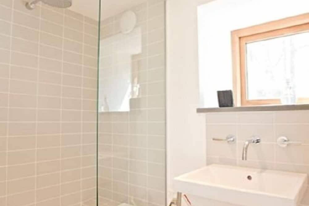 Gorgeous 5* barn set in tranquil gardens and just a short drive from the coast in Pembrokeshire