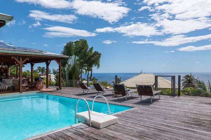 Maison d’hôte pour 8 personnes, avec jardin et piscine, animaux acceptés à Bouillante - 2