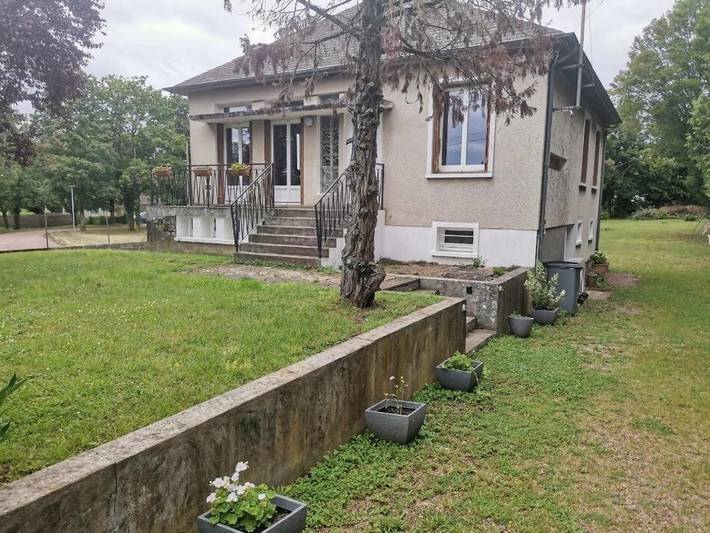 Location de vacances pour 8 personnes, avec jardin à Pouilly-sur-Loire