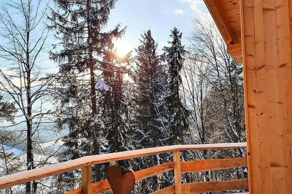 Ganze Wohnung, Das Haus Steger zu Stein in Kaisergebirge