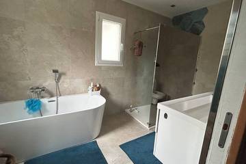 Villa pour 8 Personnes dans La Colle-sur-Loup, Région de Cannes, Photo 4