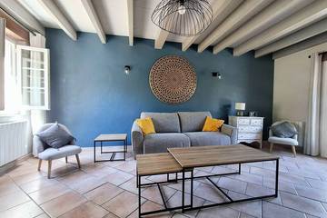 Gîte pour 4 personnes, avec terrasse ainsi que jardin et piscine, animaux acceptés à Sainte-Foy-de-Longas