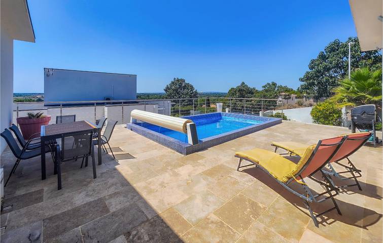 Location de vacances pour 8 personnes, avec piscine ainsi que terrasse et jardin à Portiragnes - 3