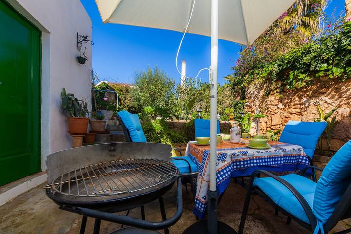 Ganze Wohnung, Stadthaus mit idyllischem Innenhof – Casa Padrina in Santanyí, Mallorca Süden