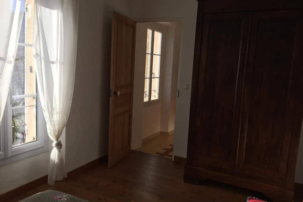 La Maison de Pépé à Rougiers in Rougiers, Région de Brignoles