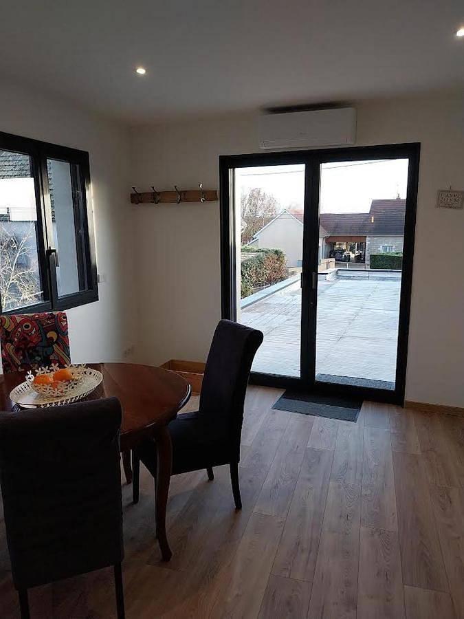 Gîte pour 4 personnes, avec vue et terrasse à Ladoix-Serrigny - 2