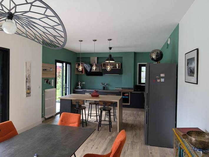 Location de vacances pour 8 personnes, avec terrasse et piscine à Bassussarry - 2