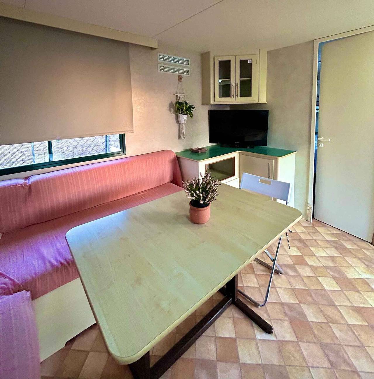 Cottage 'Coqueta Casita' with Private Terrace, Wi-Fi and Air Conditioning in Playa El Palmar, Vejer de la Frontera