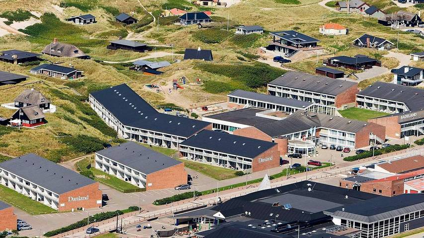 Ferielejlighed for 6 personer, med terrasse og jacuzzi i Søndervig