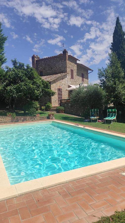 Villa per 3 persone, con giardino e panorama nonché piscina, adatto a famiglie con bambini - 1
