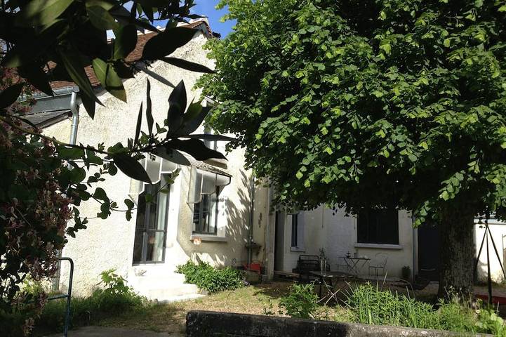 Location de vacances pour 10 personnes, avec Terrasse et Jardin à Chisseaux
