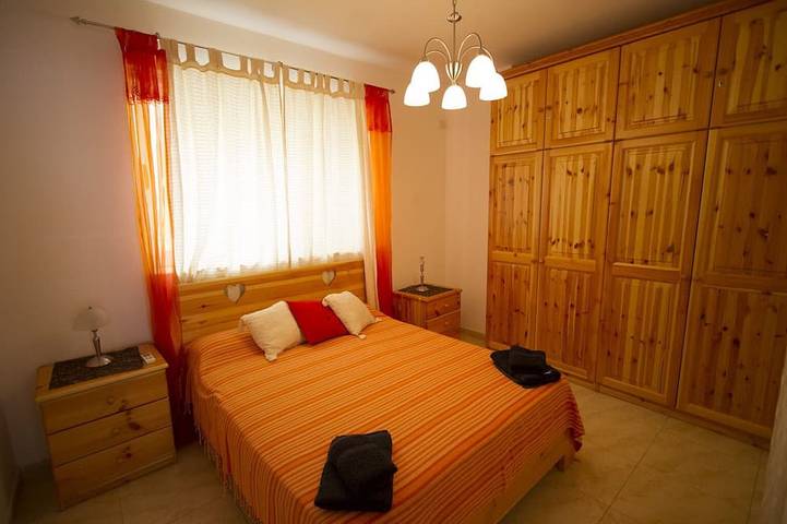 Gîte pour 8 personnes, avec balcon et jacuzzi, animaux acceptés dans Tas-Sliema - 3