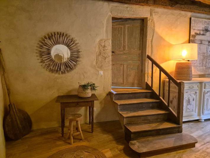 Location de vacances pour 8 personnes, avec piscine ainsi que jardin et vue, animaux acceptés à Prats-du-Périgord - 4