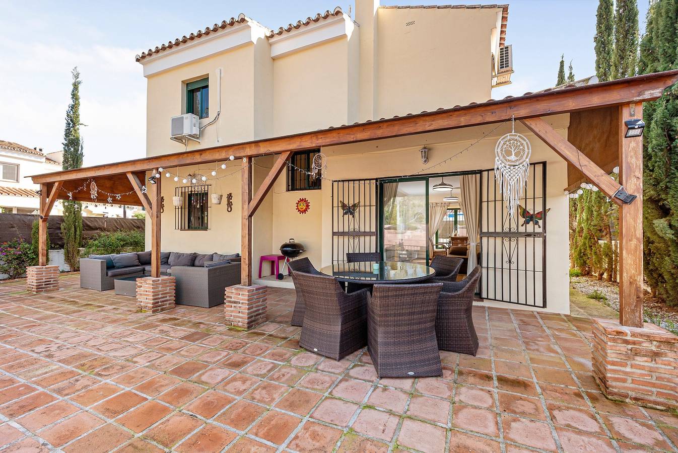 Villa « Casa Perez » : vue sur la montagne, piscine privée et Wi-Fi in Alcaucín, Province de Málaga