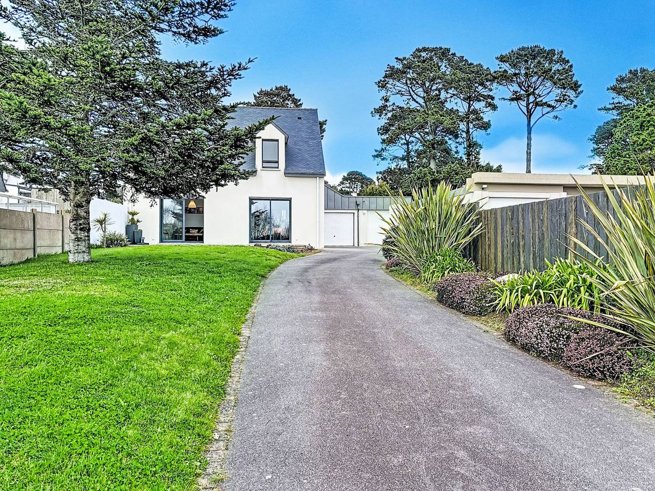 Maison de la Ria in Plouhinec (Morbihan), Côte des Mégalithes