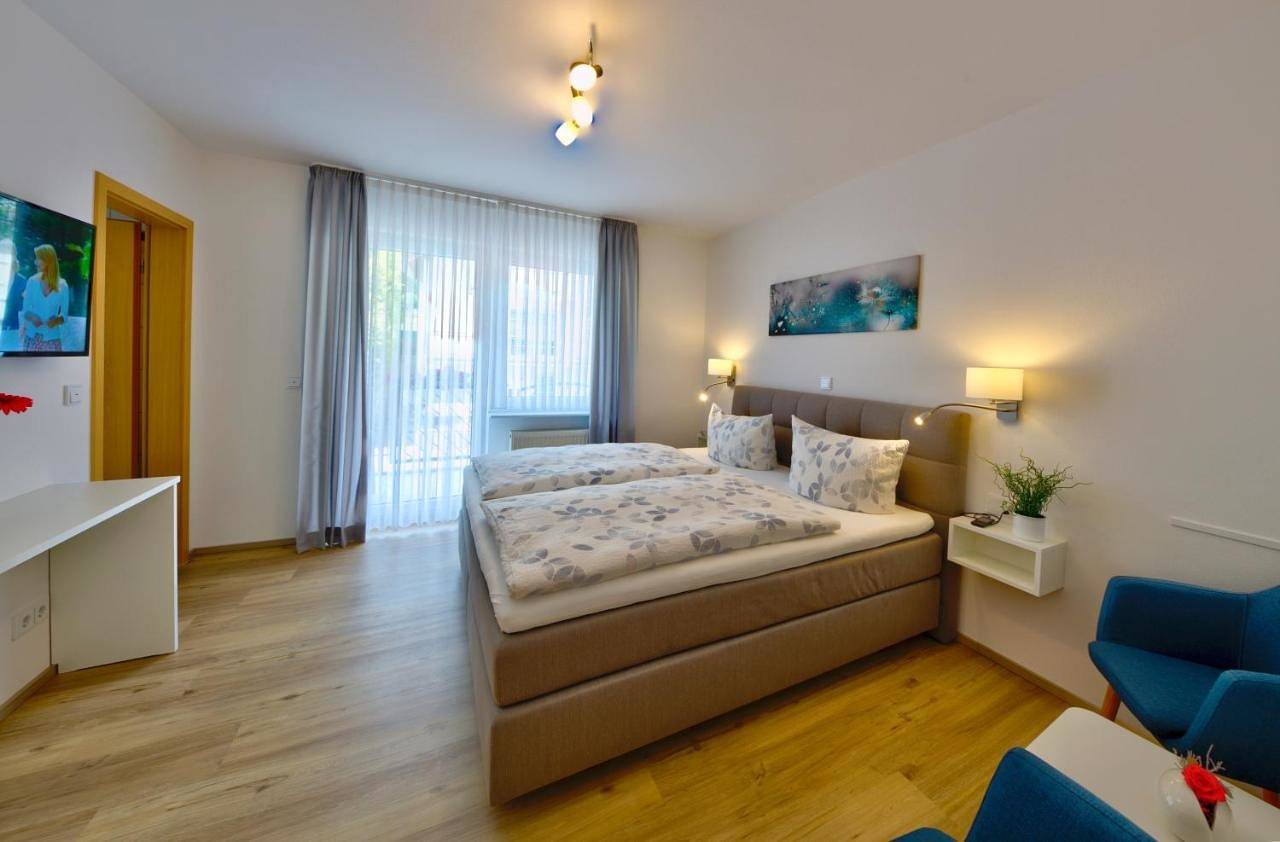 Ferienweingut Klaus Thiesen Gästezimmer und Apartments in Ellenz-Poltersdorf, Cochem-Zell