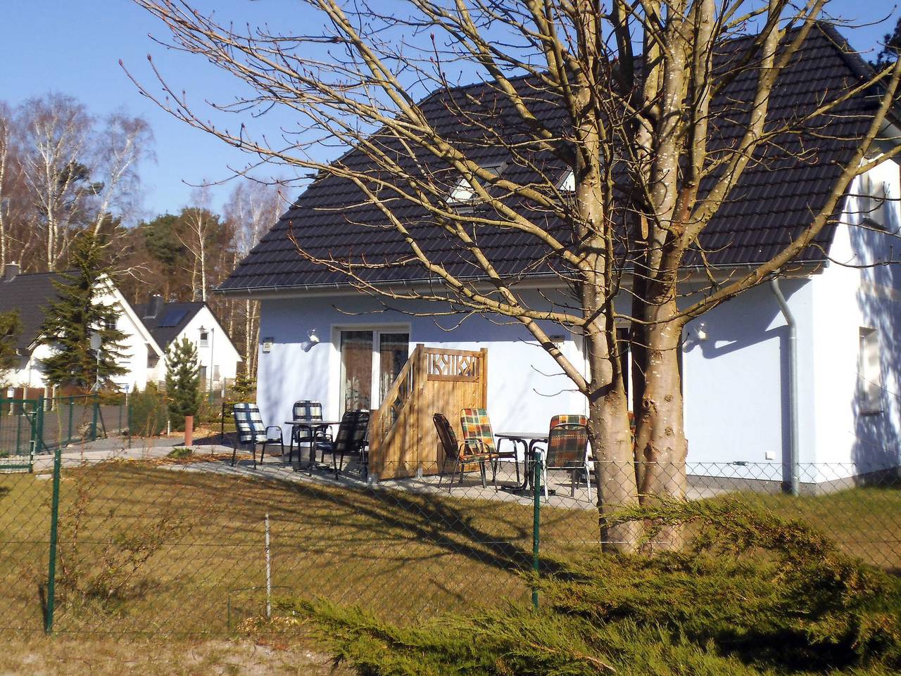 Ganze Ferienwohnung, Haus Sonneneck 2 Fewo - 500 m² umzäunten Garten in Trassenheide, Usedomer Norden