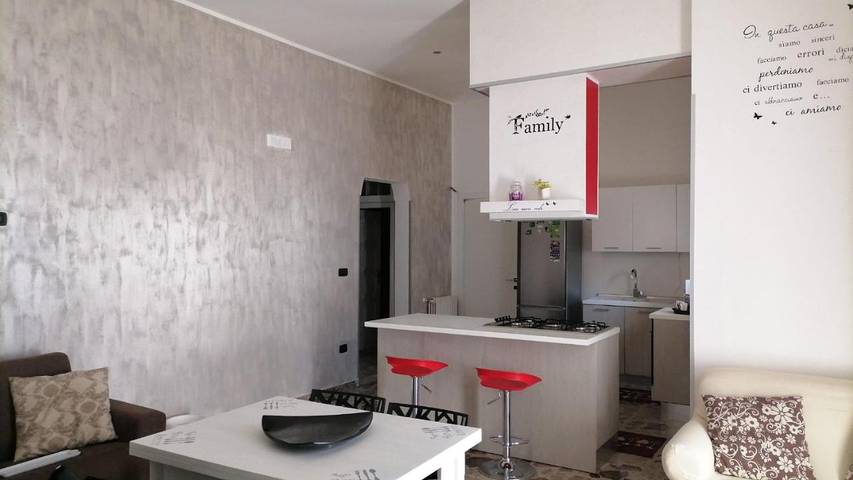 Gîte pour 5 personnes, avec jardin, adapté aux familles dans Uggiano Montefusco