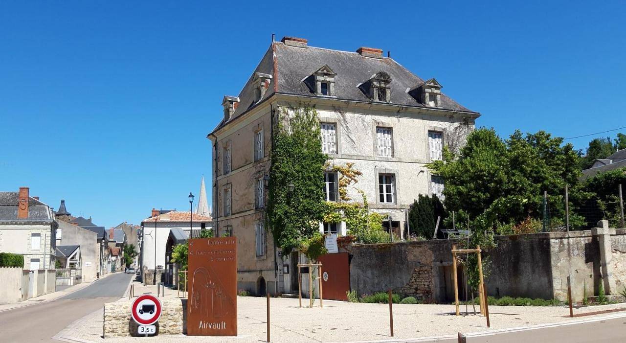 Le Voltaire in Airvault, Deux-Sèvres
